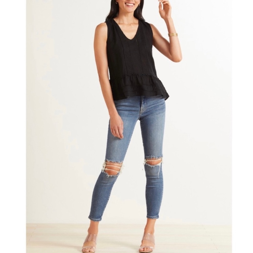 RAILS BLACK SLEEVELESS TOP - Picture 8 of 8
